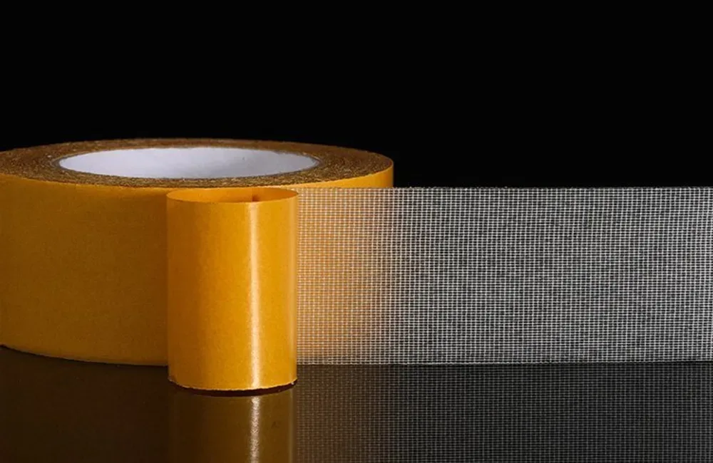 ScrimTack ST-300 cloth-yarn carrier and tape roll material detail